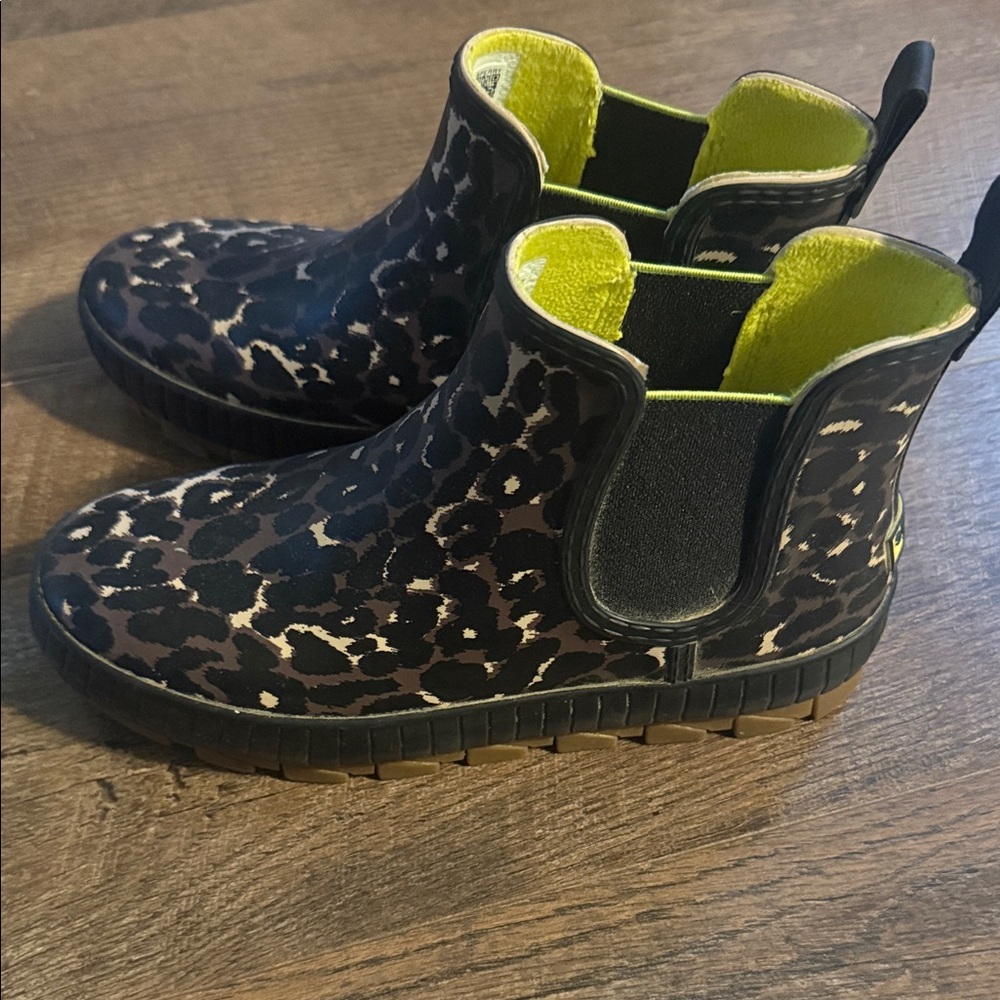 Sperry Black and Brown Leopard Boots